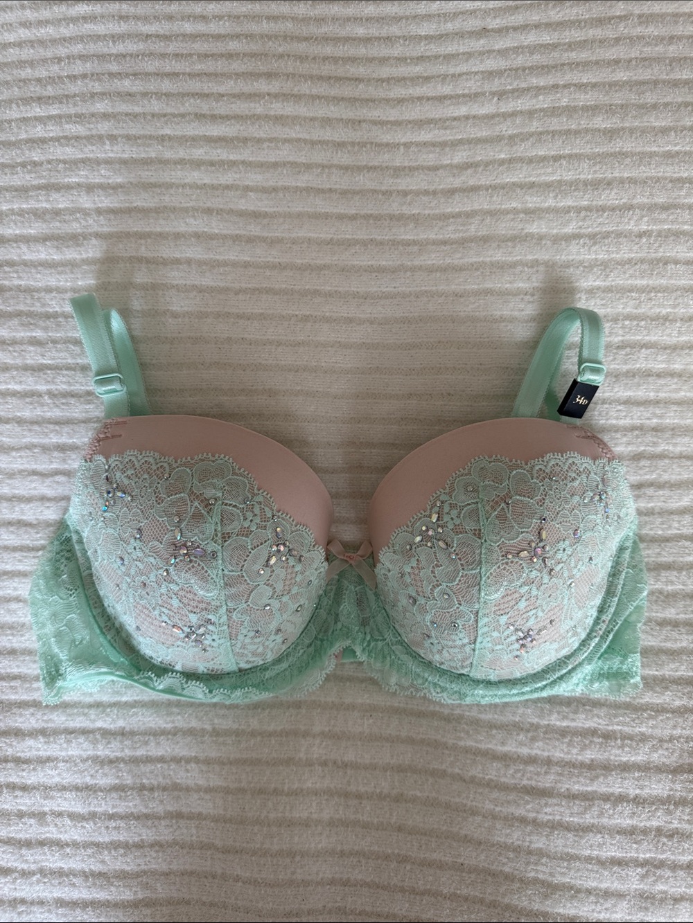 Victoria's Secret Mint Green and Light Pink Lace Push-Up Bra